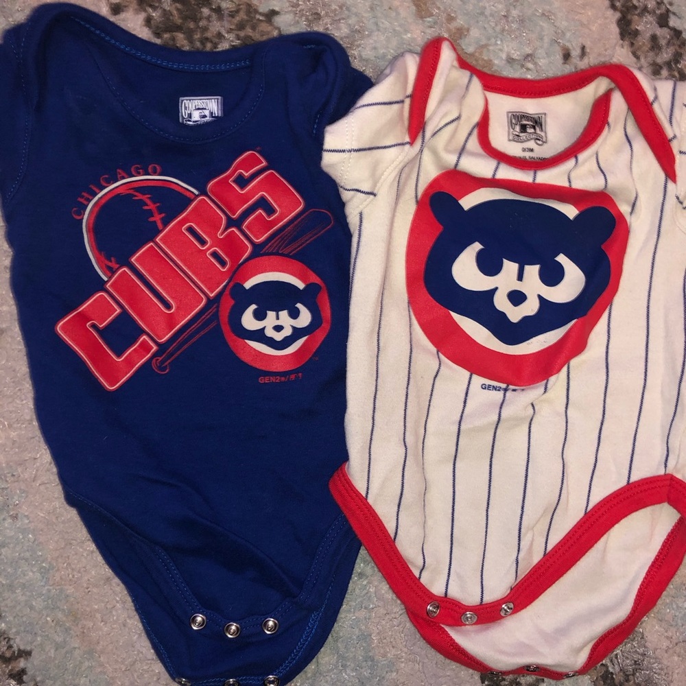 Cubs 0-3 month onesies